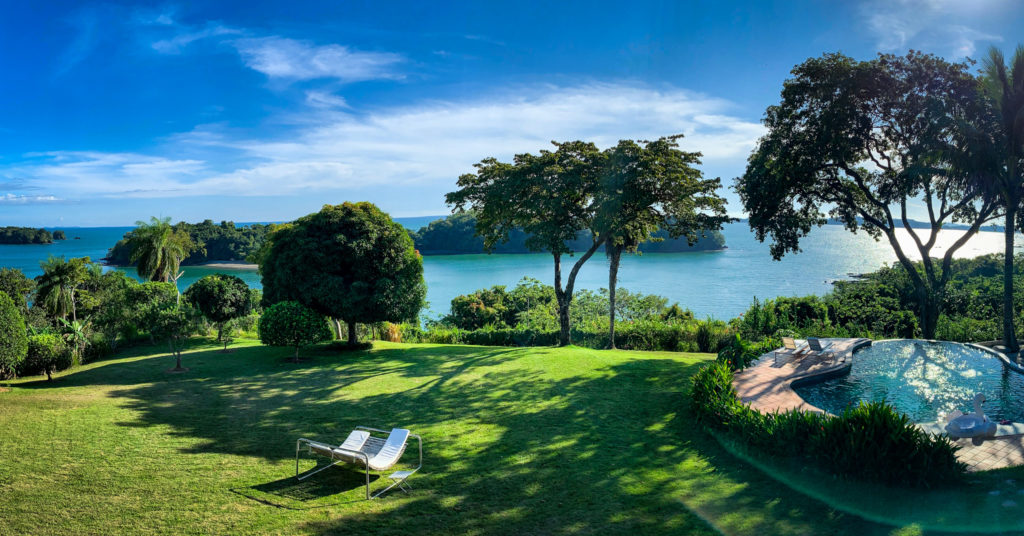 Boca Brava Paradise is a beautiful property on the small island of Boca Brava in the Gulf of Chiriquí